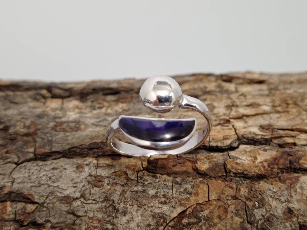 Silver Plated Abalone Crescent Moon Ring – Artisan Taxco Jewelry, Lightweight Design