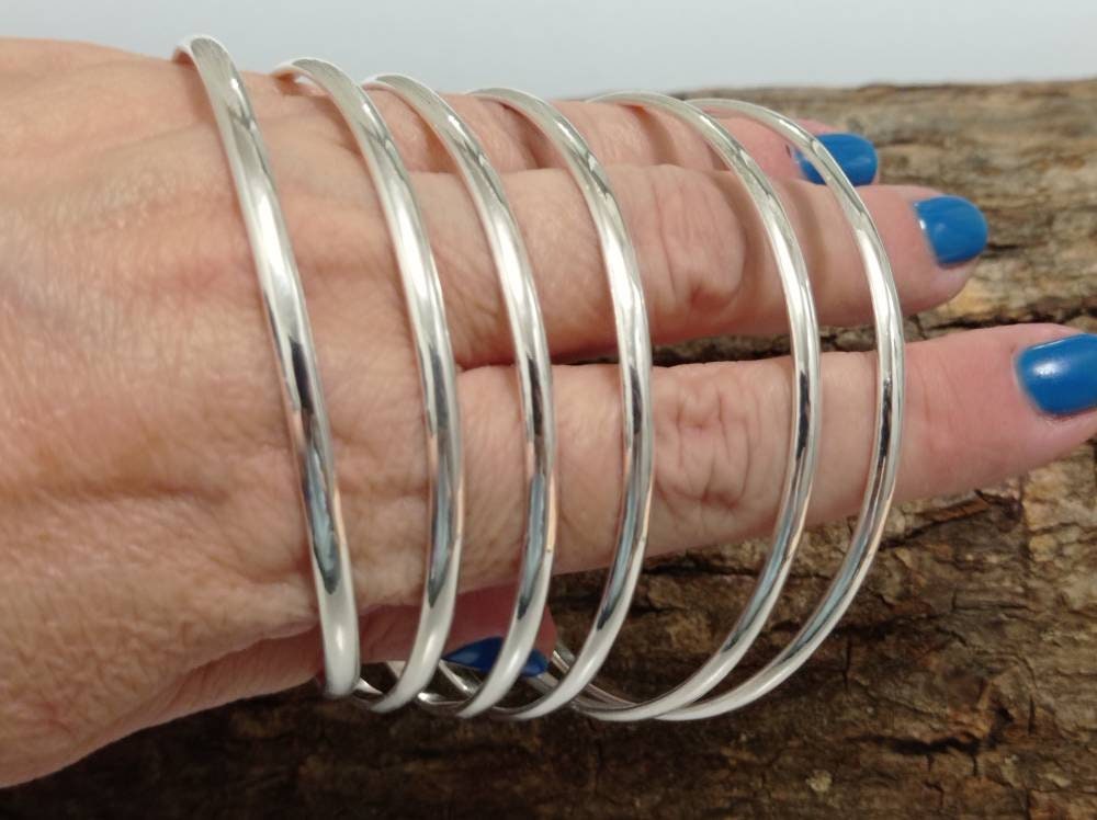 7-Piece Boho Silver Bangle Set – Handcrafted Mexican Bracelets, Modern Half-Round Design