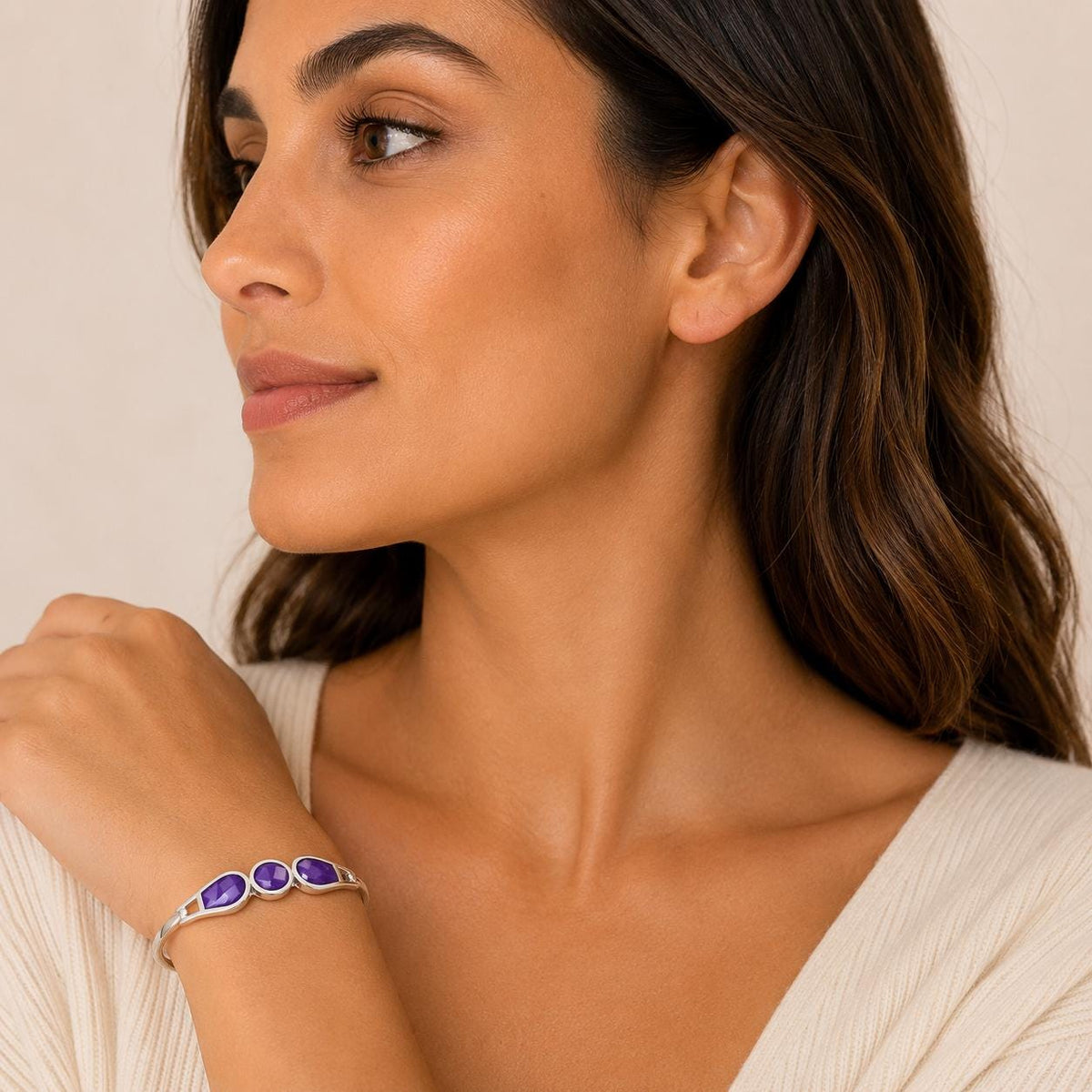 Handcrafted Mexican Mother of Pearl Bracelet with Silver Plated Purple Bohochic Design