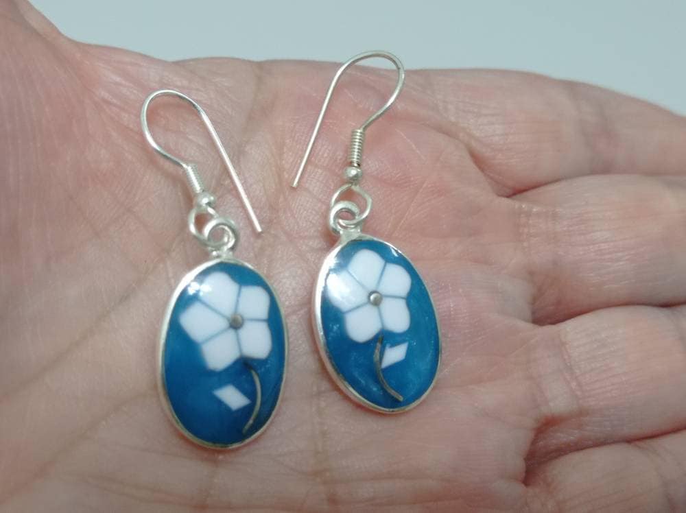 Blue and white resin daisy  earring, Mexican earrings, Silver plated earrings, Hook earrings, geometric dangle jewelry,Bohochic jewelry,