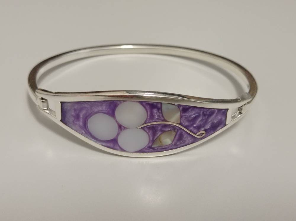 Abalone inlay purple bracelet, Silver plated bracelet, floral Bohochic jewelry, Ethnic handmade bracelet,mother of Pearl bracelet