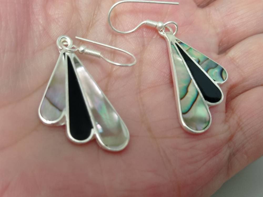 Art deco abalone and black enamel effect resin mexican fan earrings,Silver plated earrings, Hook earrings, geometric jewelry,azteca earrings