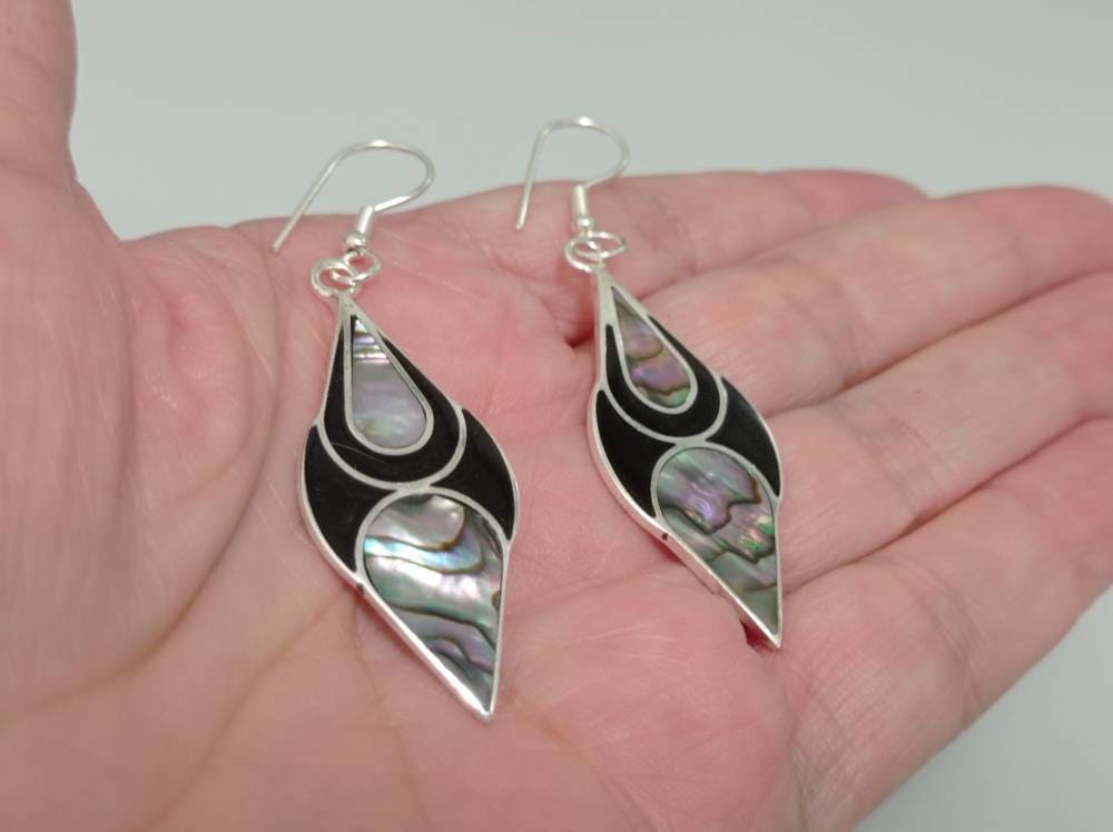 Art deco abalone and black enamel effect resin mexican earrings,Silver plated earrings, Hook earrings, geometric jewelry, azteca earrings