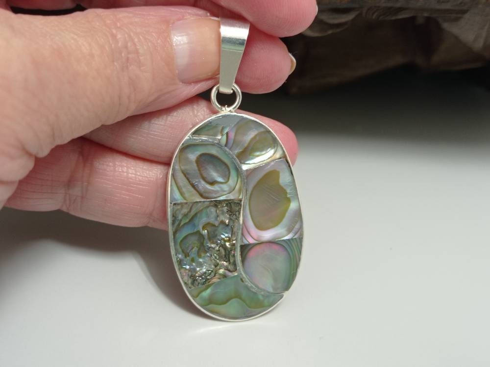 Original oval abalone shell pendant, Silver plated pendant, mexican iridescent pendant, geometric Bohochic jewelry,Ethnic handmade pendant,