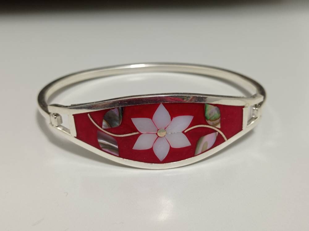 Mother of pearl daisy bracelet, Silver plated me xican  red bracelet, hinged bangle,floral abalone inlay jewelry, handmade resin bangle