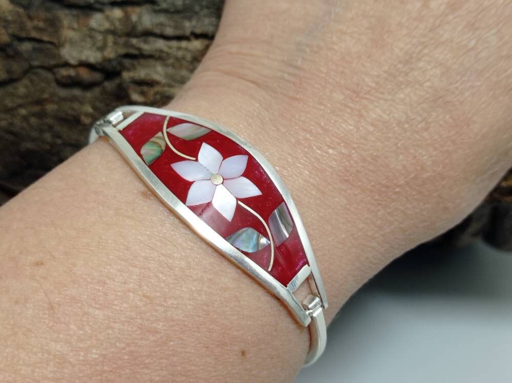 Mother of pearl daisy bracelet, Silver plated me xican  red bracelet, hinged bangle,floral abalone inlay jewelry, handmade resin bangle